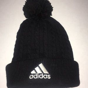 Adidas beanie🤍